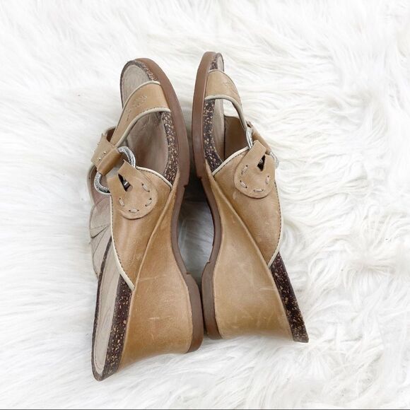 Ariat Cross Strap Leather Wedge Sandals - Picture 6 of 10